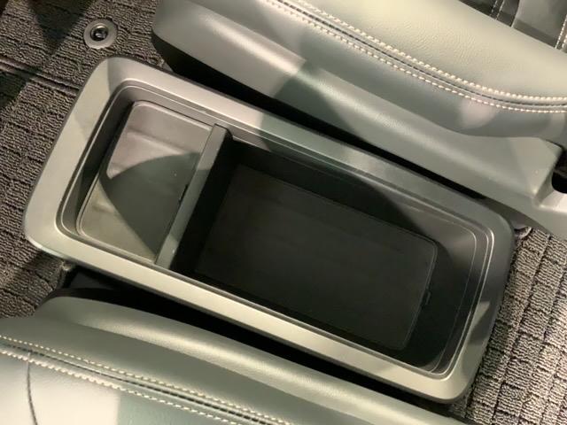 �L�x�ɍ݌ɂ���葵���Ă��܂��B�y�����Ԃ���~�j�o���A�Z�_���A�r�t�u�A�b��̃n�C�u���b�h�ԂȂǂȂǑ��X���ג��ł��I