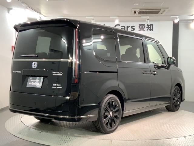 ���Џ��i���Z���^�[�ɂē��O���̃N���[�j���O�����{���Ă���܂��I