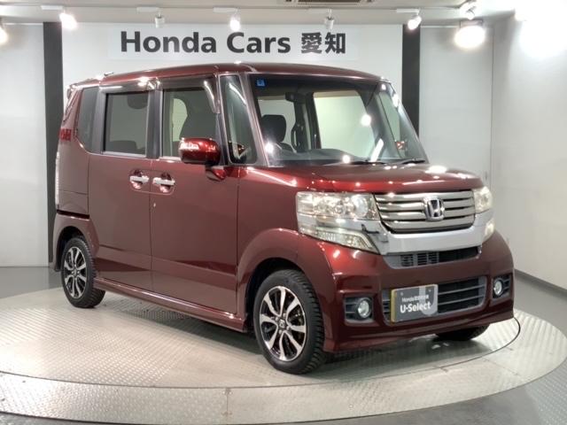 N-BOXカスタム G 評価4.5 禁煙車 1年保証 ワンオーナー ナビ ワンセグ CD オートライト フォグライト 純正アルミ スマートキー スペアキー 片側電動スライドドアー ドアバイザー フロアマット 横滑り防止装置(52枚目)