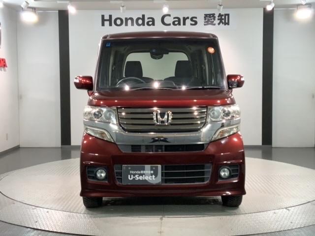 N-BOXカスタム G 評価4.5 禁煙車 1年保証 ワンオーナー ナビ ワンセグ CD オートライト フォグライト 純正アルミ スマートキー スペアキー 片側電動スライドドアー ドアバイザー フロアマット 横滑り防止装置(53枚目)