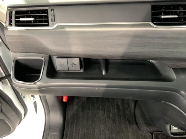 フリード Ｇブラックスタイル　評価５点　禁煙　最長５年保証　ワンオ－ナ－　９インチナビＶＸＭ－２３７ＶＦＮｉ　前後ドラレコ　ホンダセンシング　フルセグＴＶ　Ｒカメラ　ＣＤ録音　Ｂｌｕｅｔｏｏｔｈ　ＤＶＤ　ＥＴＣ　ＬＥＤライト（29枚目）