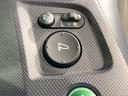 狭い駐車場で便利な電動格納ドアミラーが付いています。
