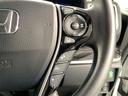 クルーズコントロールを装備しています。高速道路などで一定の速度で走ってくれるので運転が楽ですよ！速度を設定できますので、スピードの出しすぎにも注意できます。