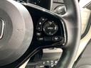 クルーズコントロールを装備しています。高速道路などで一定の速度で走ってくれるので運転が楽ですよ！速度を設定できますので、スピードの出しすぎにも注意できます。