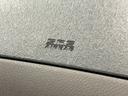 ハイブリッド・ナビプレミアムセレクション　禁煙車　純正ナビ　ワンセグ　ＣＤ録音　ＤＶＤ　ＥＴＣ　ＨＩＤ　横滑り防止装置　クルーズコントロール　アルミホイール　フォグ　スマートキー　盗難防止装置　整備記録簿　オートエアコン　エアバッグ　評価Ｒ（23枚目）