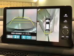 全方位モニターがついています！車の周囲を３６０°安全確認できるので、普段の駐車はもちろんの事、縦列駐車や幅寄せの際にも活躍してくれますよ。 6