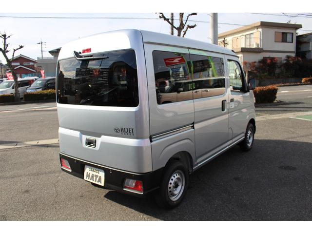 DX 新型 パワーウィンドウ キーレス パーキングセンサー アイドリングストップ オートマ 届出済み未使用車 純正ラジオ 集中ロック オートライト ヘッドシェルフ ABS スマアシIII搭載(9枚目)