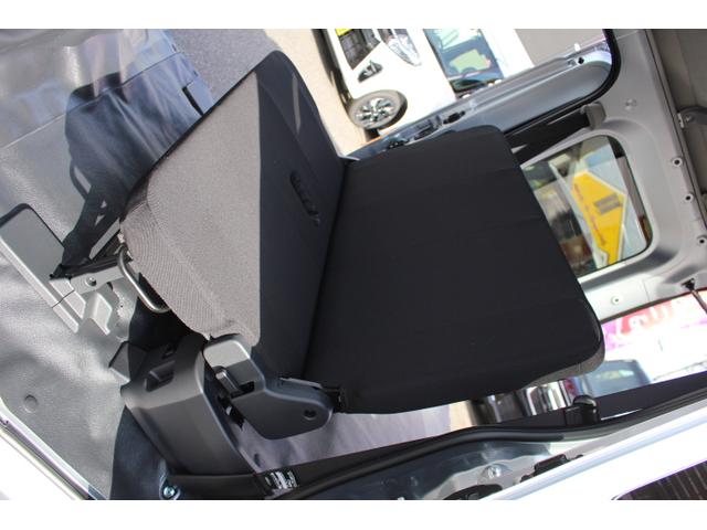 DX 新型 パワーウィンドウ キーレス パーキングセンサー アイドリングストップ オートマ 届出済み未使用車 純正ラジオ 集中ロック オートライト ヘッドシェルフ ABS スマアシIII搭載(25枚目)