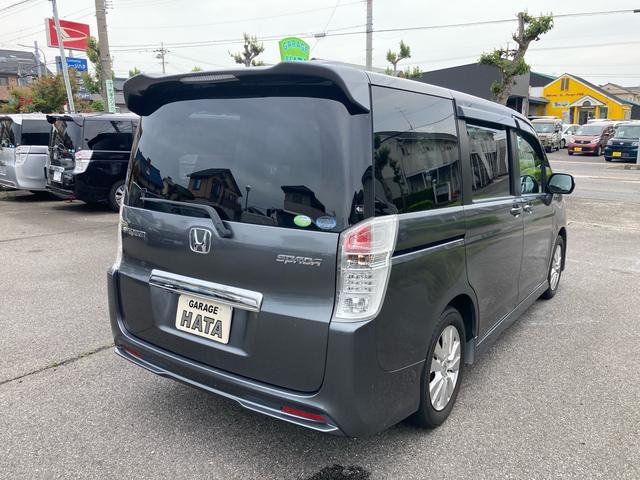ステップワゴンスパーダ Ｓ　純正ナビＴＶ　ＥＴＣ　ＤＶＤ再生　キーレスキー　左側パワースライド　１００Ｖ電源　純正アルミホイール　パドルシフト　ＨＩＤヘッドライト　３ｒｄシート収納可（10枚目）