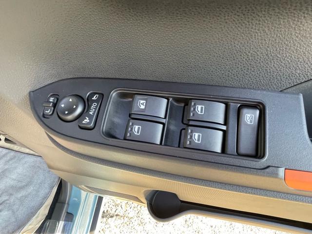 タント ファンクロスリミテッド　届出済未使用車　ブレーキサポート　アイドリングストップ　両側電動スライドドア　ＬＥＤヘッドライト　シートヒーター　スマートキー　プッシュスタート　オートライト（15枚目）