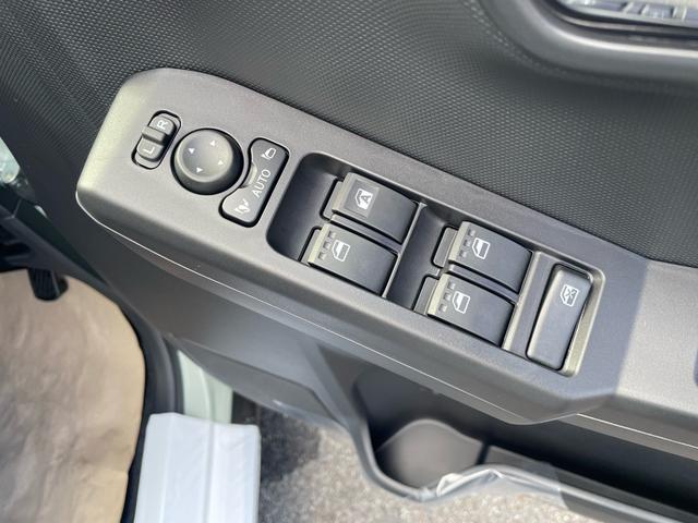 タフト Ｇ　ダーククロムベンチャー　届出済未使用車　クリアランスソナー　パノラマルーフ　衝突軽減システム　ＬＥＤヘッドライト　オートライト　スマートキー　アイドリングストップ　電動格納ミラー　シートヒーター（17枚目）