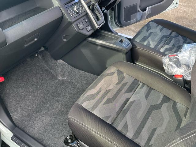 タフト Ｇ　ダーククロムベンチャー　届出済未使用車　クリアランスソナー　パノラマルーフ　衝突軽減システム　ＬＥＤヘッドライト　オートライト　スマートキー　アイドリングストップ　電動格納ミラー　シートヒーター（30枚目）