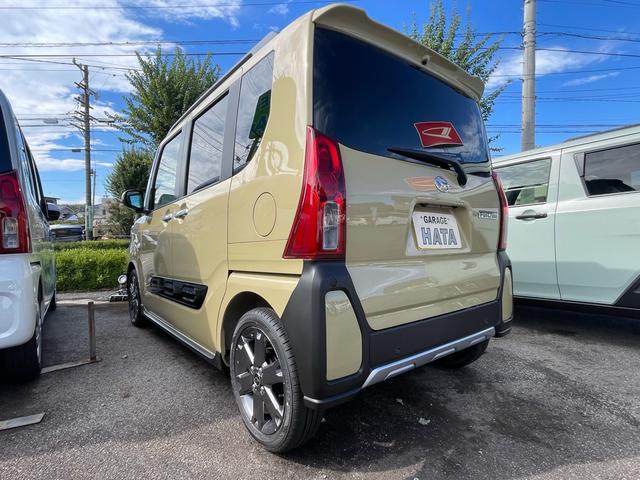 タント ファンクロス　届出済未使用車　ブレーキサポート　アイドリングストップ　両側電動スライドドア　ＬＥＤヘッドライト　シートヒーター　スマートキー　プッシュスタート　オートライト（10枚目）