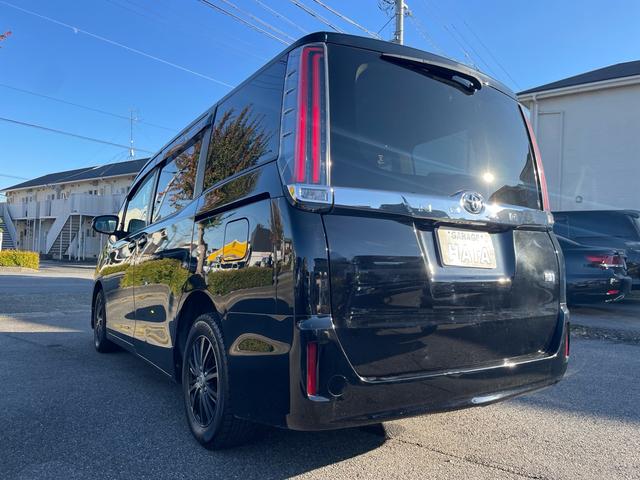 ノア ハイブリッドX 純正ナビTV Bluetooth バックカメラ ETC 両側パワースライドドア フリップダウンモニター ドライブレコーダー スマートキー プッシュスタート USB LEDヘッドライト 社外アルミ(14枚目)