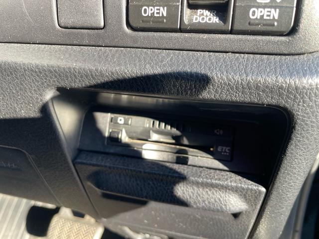 ノア ハイブリッドX 純正ナビTV Bluetooth バックカメラ ETC 両側パワースライドドア フリップダウンモニター ドライブレコーダー スマートキー プッシュスタート USB LEDヘッドライト 社外アルミ(19枚目)