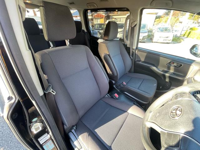 ノア ハイブリッドX 純正ナビTV Bluetooth バックカメラ ETC 両側パワースライドドア フリップダウンモニター ドライブレコーダー スマートキー プッシュスタート USB LEDヘッドライト 社外アルミ(20枚目)