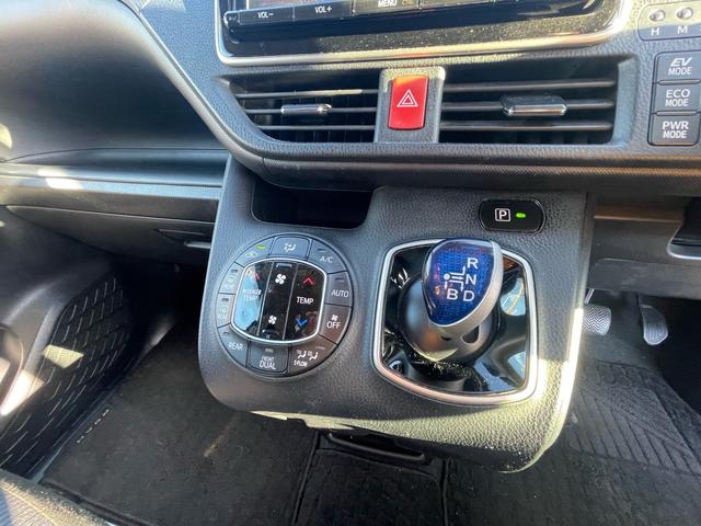 ノア ハイブリッドX 純正ナビTV Bluetooth バックカメラ ETC 両側パワースライドドア フリップダウンモニター ドライブレコーダー スマートキー プッシュスタート USB LEDヘッドライト 社外アルミ(46枚目)