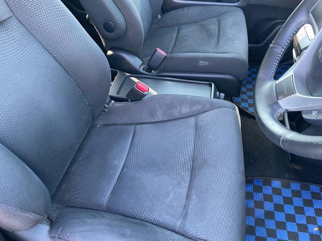 ステップワゴンスパーダ Ｚ　ナビＴＶ　ＤＶＤ再生　ＥＴＣ　両側パワースライドドア　ＨＩＤヘッドライト　純正アルミホイール　３ｒｄシート収納可（22枚目）