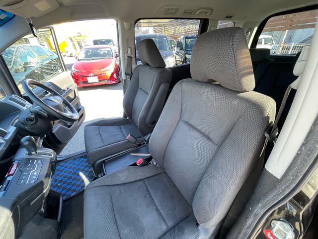 ステップワゴンスパーダ Ｚ　ナビＴＶ　ＤＶＤ再生　ＥＴＣ　両側パワースライドドア　ＨＩＤヘッドライト　純正アルミホイール　３ｒｄシート収納可（29枚目）