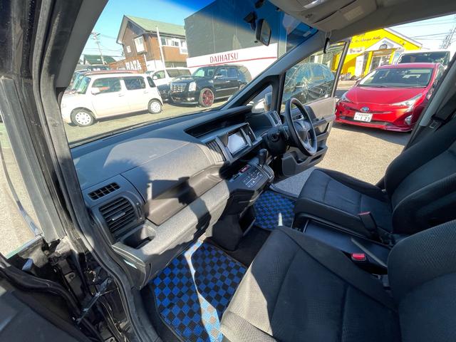 ステップワゴンスパーダ Ｚ　ナビＴＶ　ＤＶＤ再生　ＥＴＣ　両側パワースライドドア　ＨＩＤヘッドライト　純正アルミホイール　３ｒｄシート収納可（31枚目）