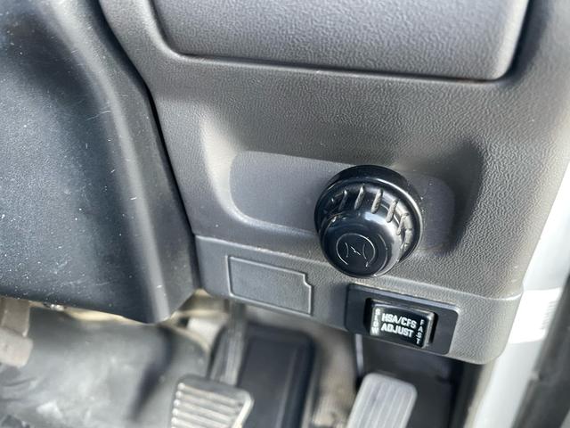 エルフトラック 　４段クレーン／ワイド超ロング／あおり分割開閉／６速ミッション／パワーウインドウ／集中ロック／ＥＴＣ（11枚目）