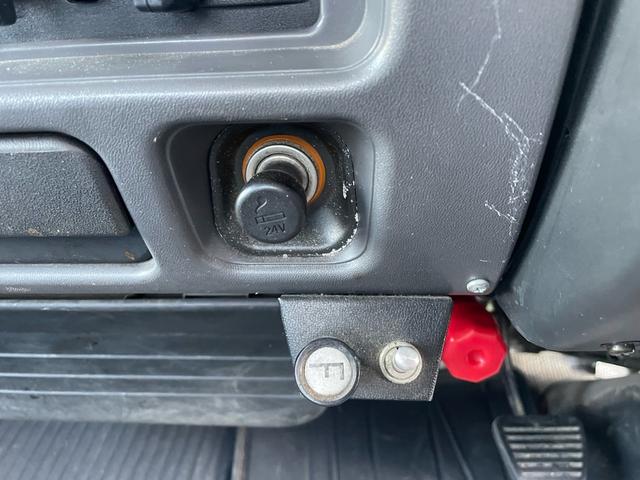 エルフトラック 　４段クレーン／ワイド超ロング／あおり分割開閉／６速ミッション／パワーウインドウ／集中ロック／ＥＴＣ（15枚目）