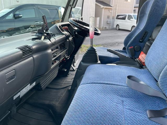 エルフトラック 　４段クレーン／ワイド超ロング／あおり分割開閉／６速ミッション／パワーウインドウ／集中ロック／ＥＴＣ（19枚目）