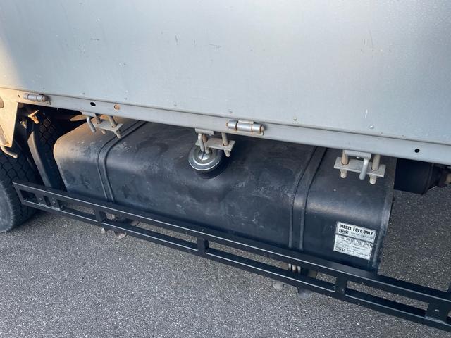 エルフトラック 　４段クレーン／ワイド超ロング／あおり分割開閉／６速ミッション／パワーウインドウ／集中ロック／ＥＴＣ（25枚目）