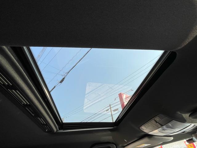 Gクラス G350d AMGライン ラグジュアリーパッケージ アダプティブダンピングサス ブラバススポイラー 22インチAW 各所ブラックアウトパーツ トランクラゲッジボード デジタルミラー 前後ドラレコ ブルスターサウンド ツートン(36枚目)