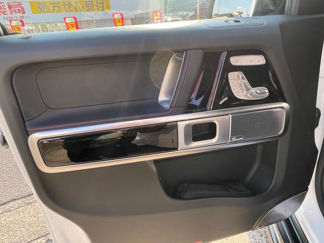 Gクラス G350d AMGライン ラグジュアリーパッケージ アダプティブダンピングサス ブラバススポイラー 22インチAW 各所ブラックアウトパーツ トランクラゲッジボード デジタルミラー 前後ドラレコ ブルスターサウンド ツートン(49枚目)