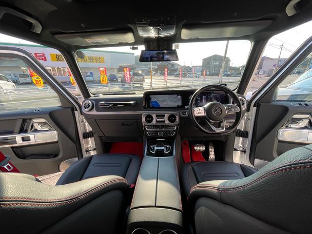 Gクラス G350d AMGライン ラグジュアリーパッケージ アダプティブダンピングサス ブラバススポイラー 22インチAW 各所ブラックアウトパーツ トランクラゲッジボード デジタルミラー 前後ドラレコ ブルスターサウンド ツートン(58枚目)