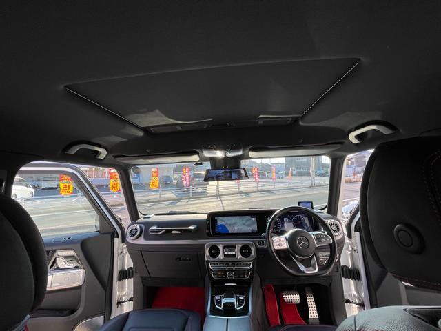 Gクラス G350d AMGライン ラグジュアリーパッケージ アダプティブダンピングサス ブラバススポイラー 22インチAW 各所ブラックアウトパーツ トランクラゲッジボード デジタルミラー 前後ドラレコ ブルスターサウンド ツートン(59枚目)