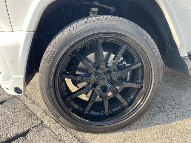 Gクラス G350d AMGライン ラグジュアリーパッケージ アダプティブダンピングサス ブラバススポイラー 22インチAW 各所ブラックアウトパーツ トランクラゲッジボード デジタルミラー 前後ドラレコ ブルスターサウンド ツートン(65枚目)