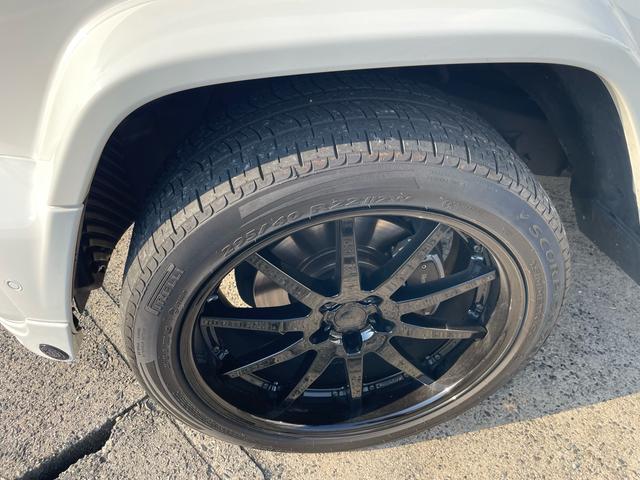 Gクラス G350d AMGライン ラグジュアリーパッケージ アダプティブダンピングサス ブラバススポイラー 22インチAW 各所ブラックアウトパーツ トランクラゲッジボード デジタルミラー 前後ドラレコ ブルスターサウンド ツートン(66枚目)