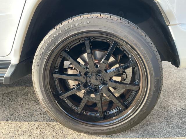 Gクラス G350d AMGライン ラグジュアリーパッケージ アダプティブダンピングサス ブラバススポイラー 22インチAW 各所ブラックアウトパーツ トランクラゲッジボード デジタルミラー 前後ドラレコ ブルスターサウンド ツートン(67枚目)