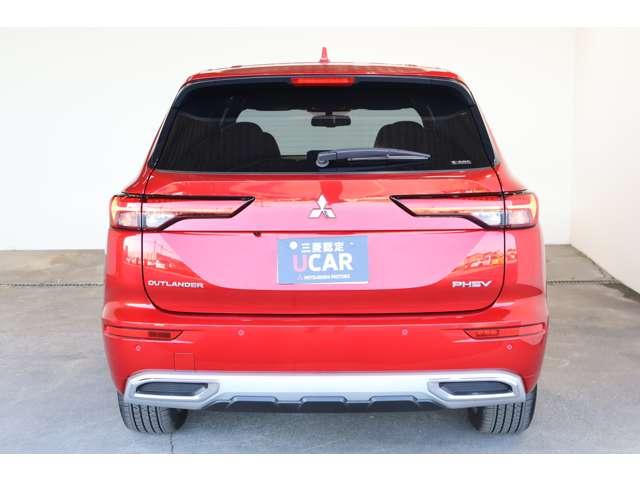 アウトランダーPHEV P メモリーナビ・フルセグTV・全周囲カメラ エマブレ LEDヘッド クルコン パワーシート 3列シート メモリーナビ Bカメ アルミ ヒーター フルセグTV スマートキー 4WD イモビライザー 記録簿(16枚目)