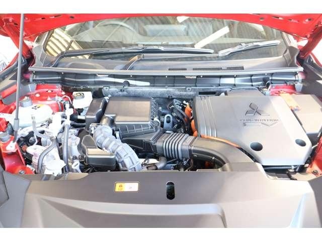 アウトランダーPHEV P メモリーナビ・フルセグTV・全周囲カメラ エマブレ LEDヘッド クルコン パワーシート 3列シート メモリーナビ Bカメ アルミ ヒーター フルセグTV スマートキー 4WD イモビライザー 記録簿(17枚目)