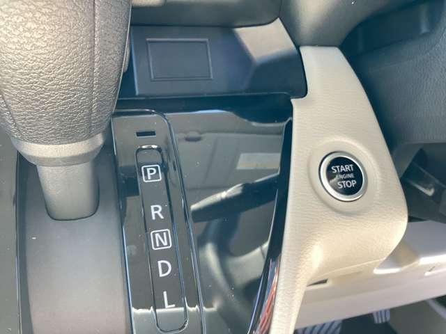 ｅＫスペース Ｇ　９型ナビ　地デジＴＶ　バックカメラ　フルオートエアコン　サイドカーテンエアバック　コーナーセンサー　禁煙車　フルセグＴＶ　シートヒーター　インテリキー　１オナ　アイドリングストップ　盗難防止装置（10枚目）