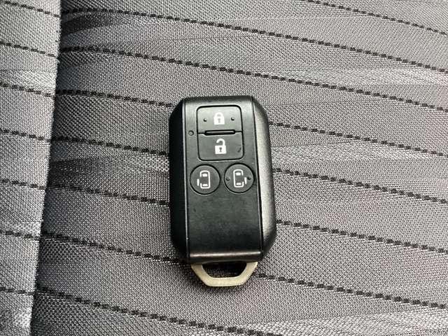 デリカＤ：２ ハイブリッドＭＺ　全方位カメラ付ナビパッケージ　メモリーナビ・フルセグＴＶ・全周囲カメラ　クルコン　全周囲モニター　ＬＥＤライト　フルセグ　衝突軽減　両側パワースライドドア　アルミホイール　コーナーセンサー　フルフラット　横滑り防止装置　禁煙車（12枚目）