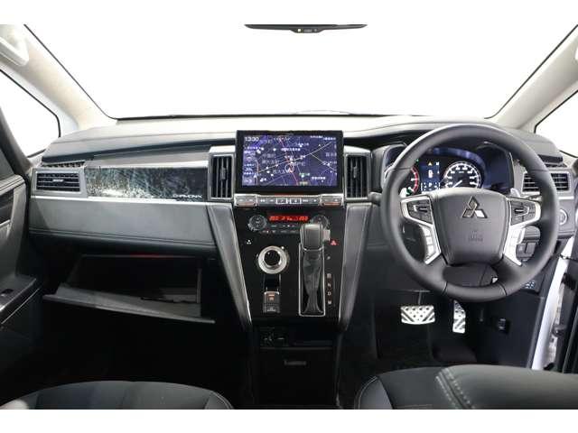 デリカD:5 シャモニー 11型ナビ・フルセグTV・バックカメラ アイドリングS アクティブクルーズコントロール イモビ 衝突被害軽減装置 Bモニター ETC 助手席エアバッグ 地デジTV 電動リアゲート 4WD 記録簿 禁煙(3枚目)