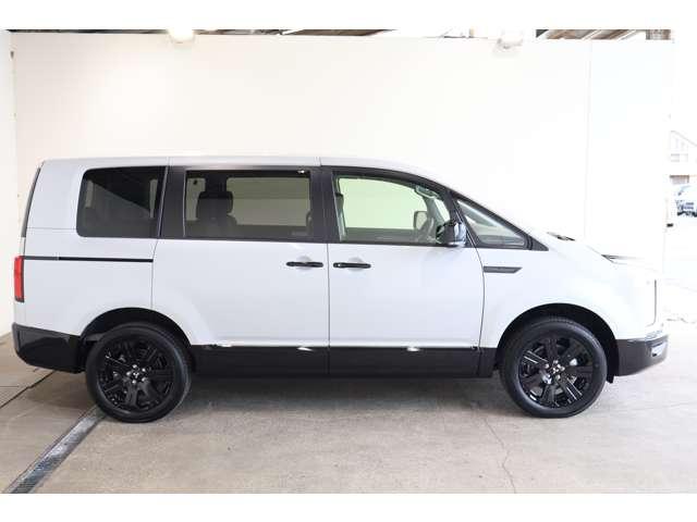 デリカD:5 シャモニー 11型ナビ・フルセグTV・バックカメラ アイドリングS アクティブクルーズコントロール イモビ 衝突被害軽減装置 Bモニター ETC 助手席エアバッグ 地デジTV 電動リアゲート 4WD 記録簿 禁煙(15枚目)