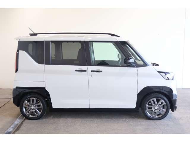 デリカミニ Ｔ　プレミアム　リミテッドエディション　９型ナビ・フルセグＴＶ・全周囲カメラ　（15枚目）