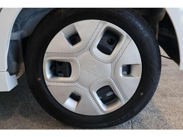 足元を飾るホイールキャップ。傷を付けても交換可能です。