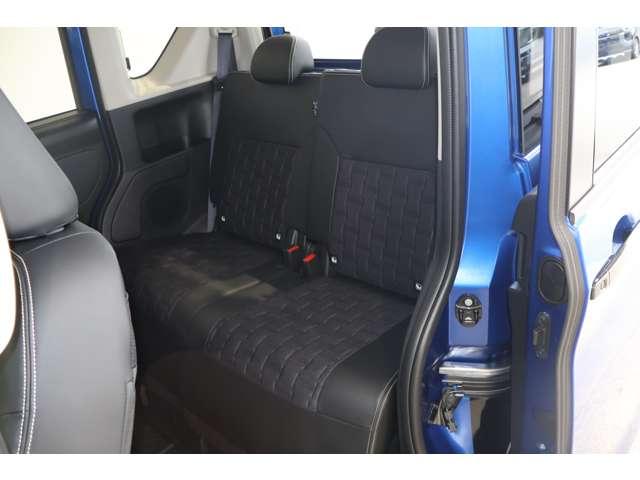 デリカミニ Ｔ　プレミアム　９型ナビ・フルセグＴＶ・全周囲カメラ　フルセグＴＶ　ＬＥＤランプ　クルコン　キーレスエントリー　ＡＢＳ　禁煙　エアバッグ　パワステ　ベンチシート　オートエアコン　ターボ車　フロントカメラ　バックカメラ（4枚目）