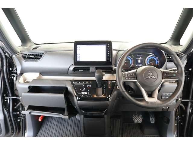 デリカミニ G プレミアム 9型ナビ・フルセグTV・全周囲カメラ バックモニター サイドカメラ フロントカメラ LEDヘッドライト 4WD クルーズコントロール ワンオーナー アルミホイール シートヒーター スマートキー 禁煙車(3枚目)