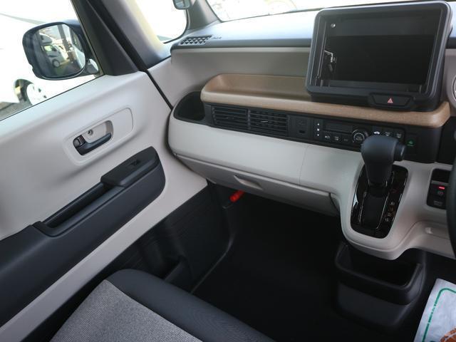 Ｎ－ＢＯＸ ベースグレード　特別塗装色／ナビ装着用スペシャルＰＫＧ／フルＬＥＤ／片側パワスラ／シートヒーター／ホンダセンシング／クルコン／パーキングセンサー／路外逸脱抑制／誤発進抑制／オートハイビーム／スマートキー（15枚目）