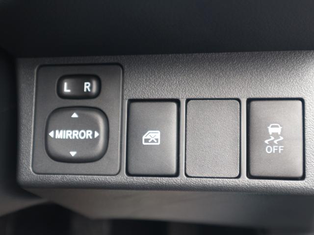 コペン ＧＲ　スポーツ　５速／オプションＨＫＳマフラー／ＢＢＳ１６インチＡＷ／純正ＲＥＣＡＲＯ／純正アルパインナビ／フルセグ／Ｂｌｕｅｔｏｏｔｈ／ＤＶＤ／ＥＴＣ２．０／スマートキー／ＬＥＤヘッド／シートヒーター／禁煙車（31枚目）