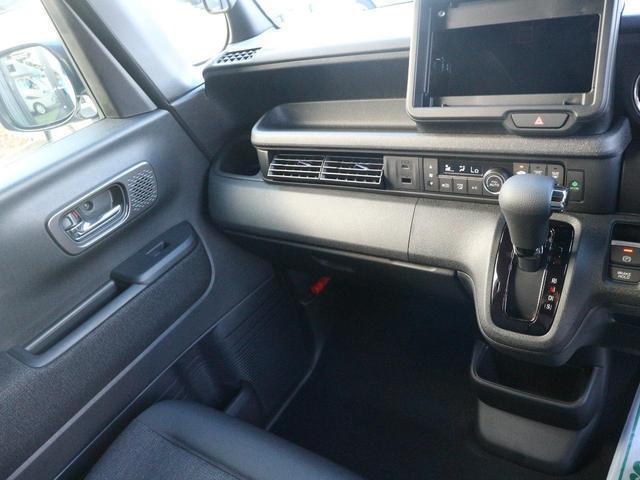 Ｎ－ＢＯＸカスタム ベースグレード　ホンダセンシング／ナビ装着用スペシャルパッケージ／電子制御パーキングブレーキ／片側パワースライドドア／ＬＥＤライト／シートヒーター／ＵＳＢ／クルコン／パーキングセンサー／スマートキー（15枚目）