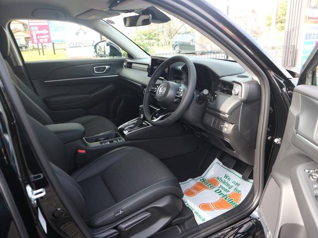 ヴェゼル ｅ：ＨＥＶ　Ｚ　現行型／ホンダセンシング／レーダークルーズ／ブラインドスポットモニター／オートハイビーム／ハンズフリーアクセスパワーテールゲート／禁煙車／ＬＥＤヘッド／シートヒーター／１８ＡＷ（13枚目）