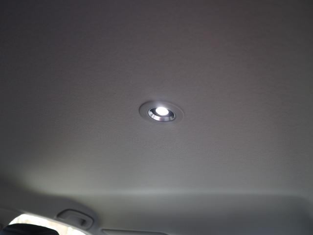 ヴェゼル ｅ：ＨＥＶ　Ｚ　現行型／ホンダセンシング／レーダークルーズ／ブラインドスポットモニター／オートハイビーム／ハンズフリーアクセスパワーテールゲート／禁煙車／ＬＥＤヘッド／シートヒーター／１８ＡＷ（40枚目）